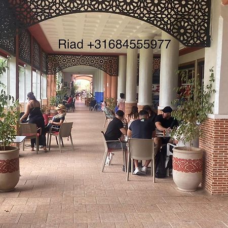Riad Nezha Avec Jacuzzi Et 3 Piscines Au Coeur De 马拉喀什 外观 照片