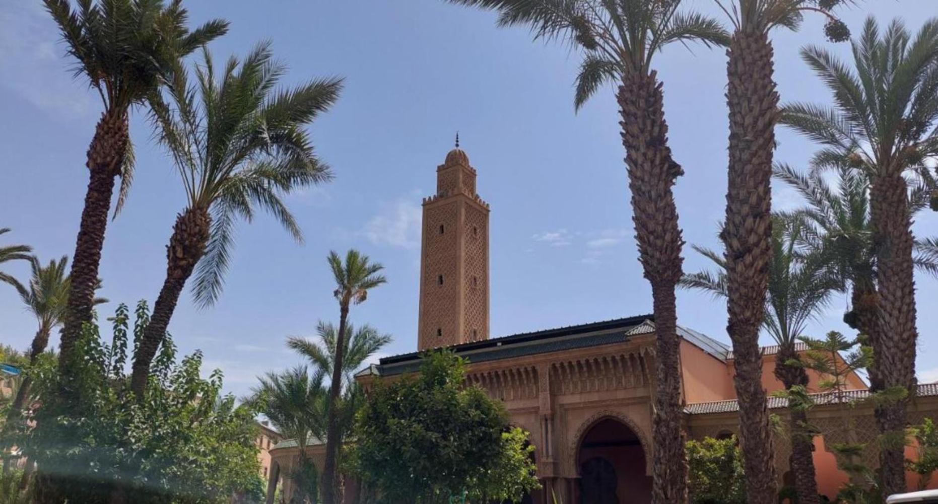 Riad Nezha Avec Jacuzzi Et 3 Piscines Au Coeur De 马拉喀什 外观 照片