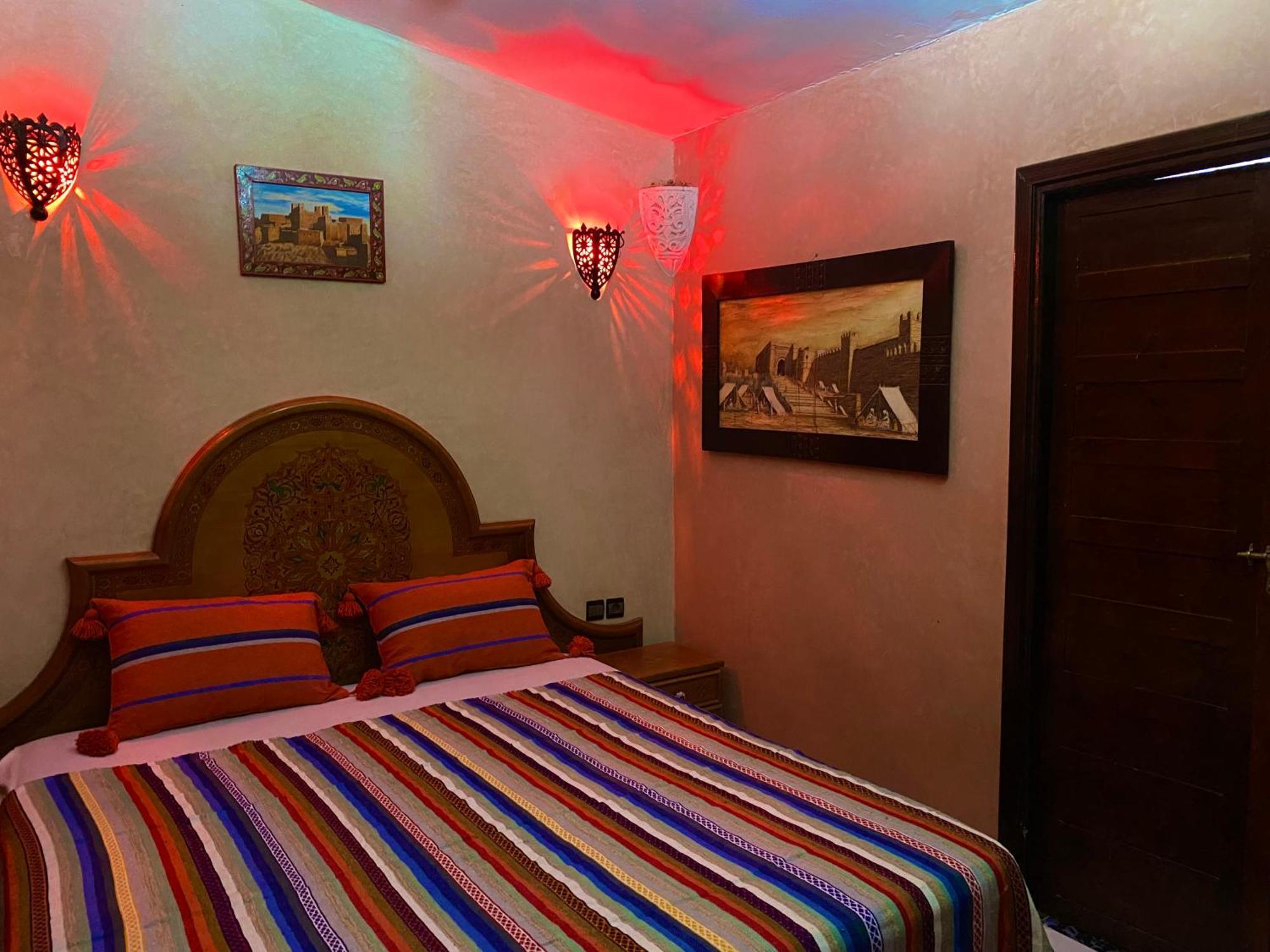 Riad Nezha Avec Jacuzzi Et 3 Piscines Au Coeur De 马拉喀什 外观 照片