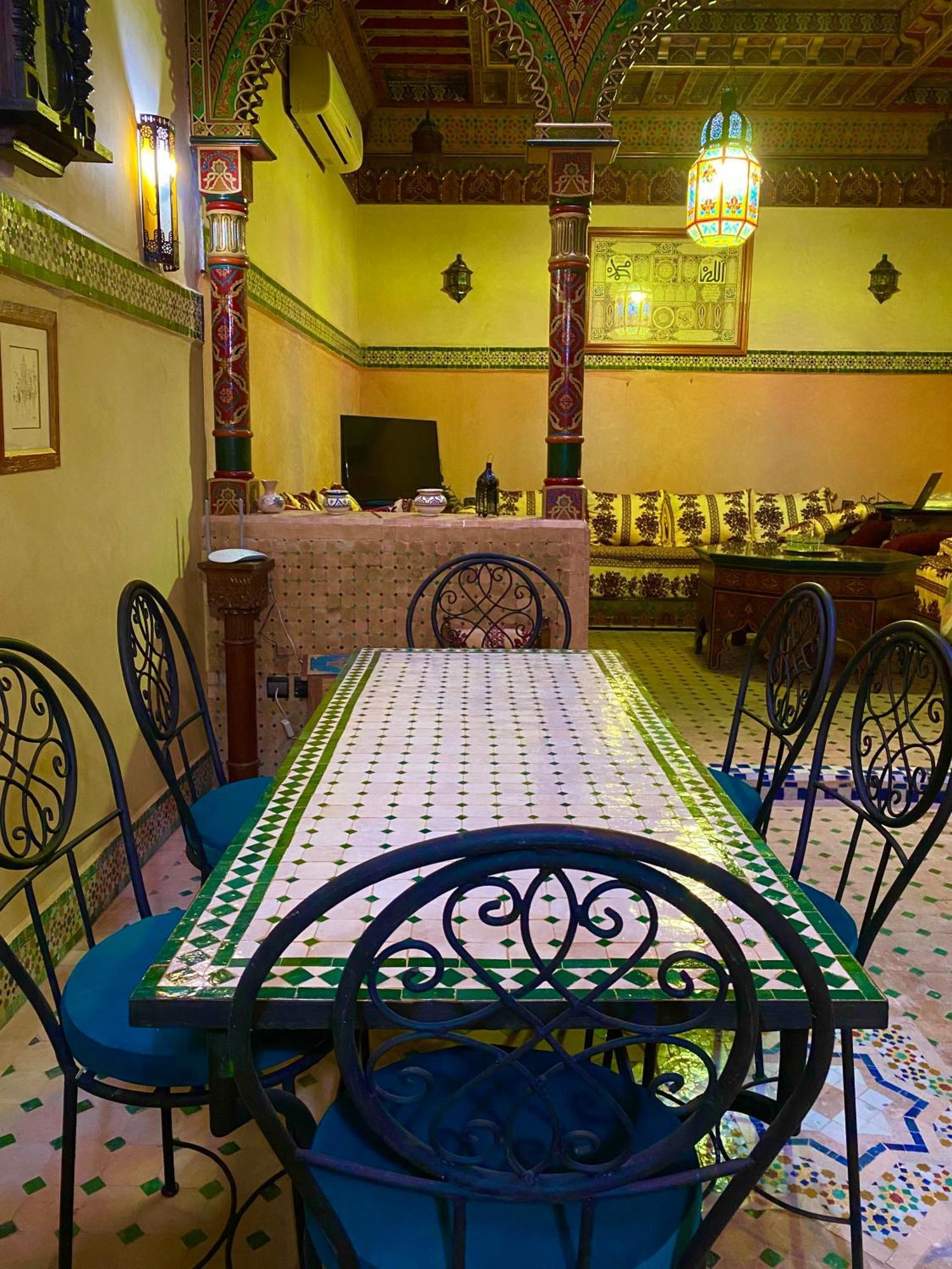 Riad Nezha Avec Jacuzzi Et 3 Piscines Au Coeur De 马拉喀什 外观 照片