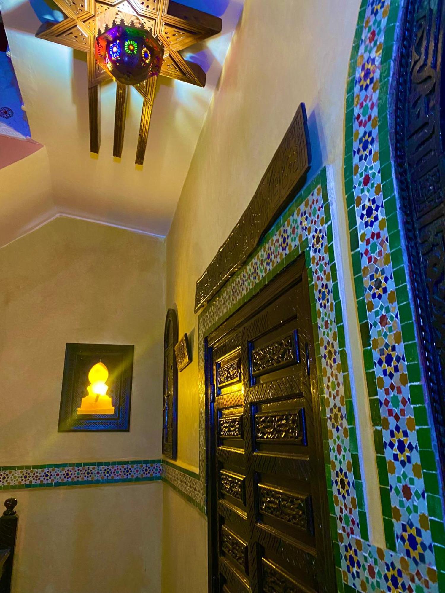 Riad Nezha Avec Jacuzzi Et 3 Piscines Au Coeur De 马拉喀什 外观 照片
