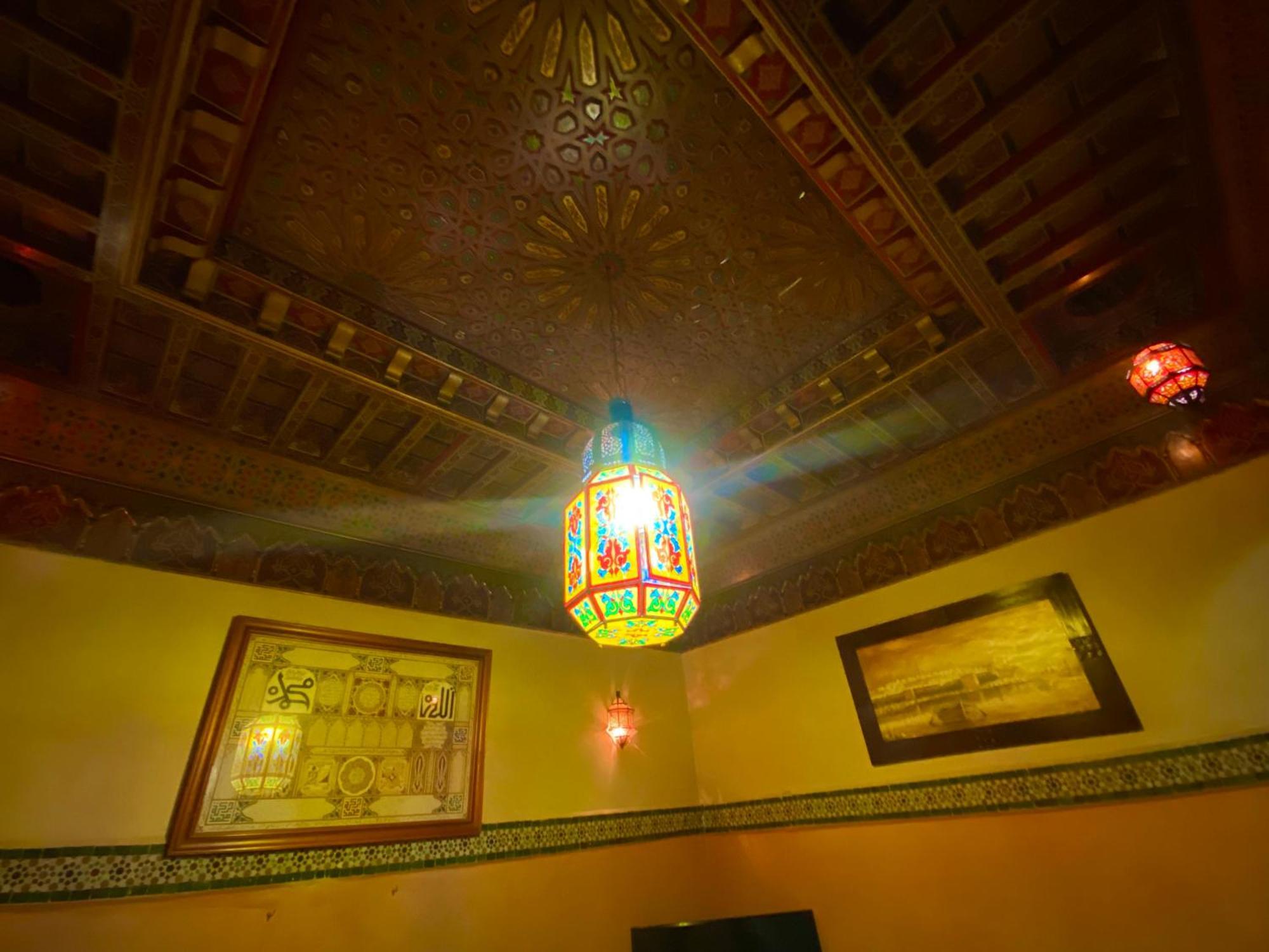 Riad Nezha Avec Jacuzzi Et 3 Piscines Au Coeur De 马拉喀什 外观 照片
