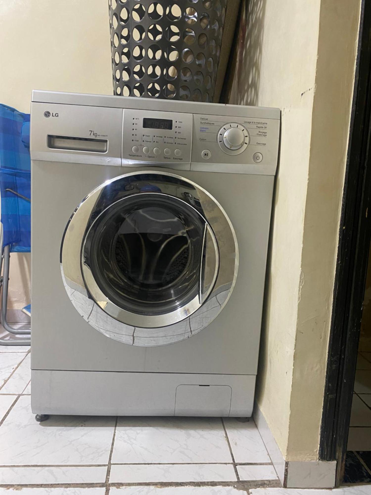 Riad Nezha Avec Jacuzzi Et 3 Piscines Au Coeur De 马拉喀什 外观 照片